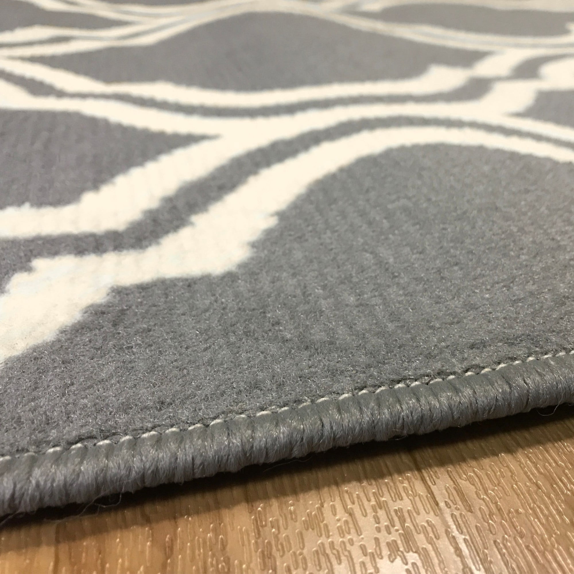 Contemporary Ornamental Double Trellis Power-Loomed Indoor Area Rug, Gray, 5' x 8'