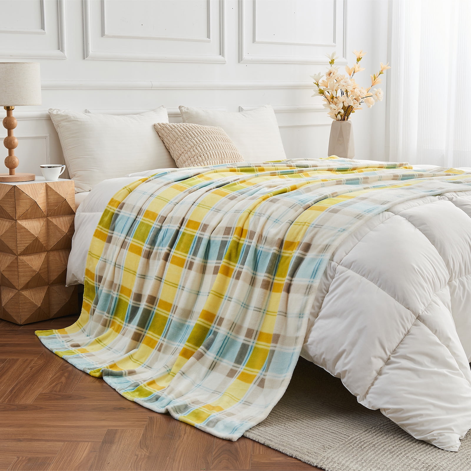 Gogreen Cozy Blanket Printed Blanket Throw Blanket - 300 GSM Fleece Blanket Throw Size Blanket for Home Decoration, Ultra Soft Blanket Microfiber Throw Blanket (Throw - 50" x 60")
