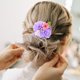 thumbnail image 4 of KAKOWELY 2 horquillas para el pelo con flores para tocado de playa, accesorios florales para el cabello con flores para festividades., 4 of 5