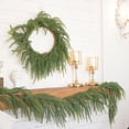 thumbnail image 1 of WIFKLSIIPG Couronne de Noël Festive & Design de Baies Rouges Prêt à Accrocher Décoration Intérieure/extérieure Apporte du Joyeux Noël à Votre Maison, 1 of 6