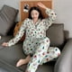 thumbnail image 4 of Pijamas navideños de crayón Shin-Chan de Anime japonés Y2K, pantalones dulces para niña, conjunto de ropa de descanso de algodón a rayas a la moda de manga larga para mujer, 4 of 4