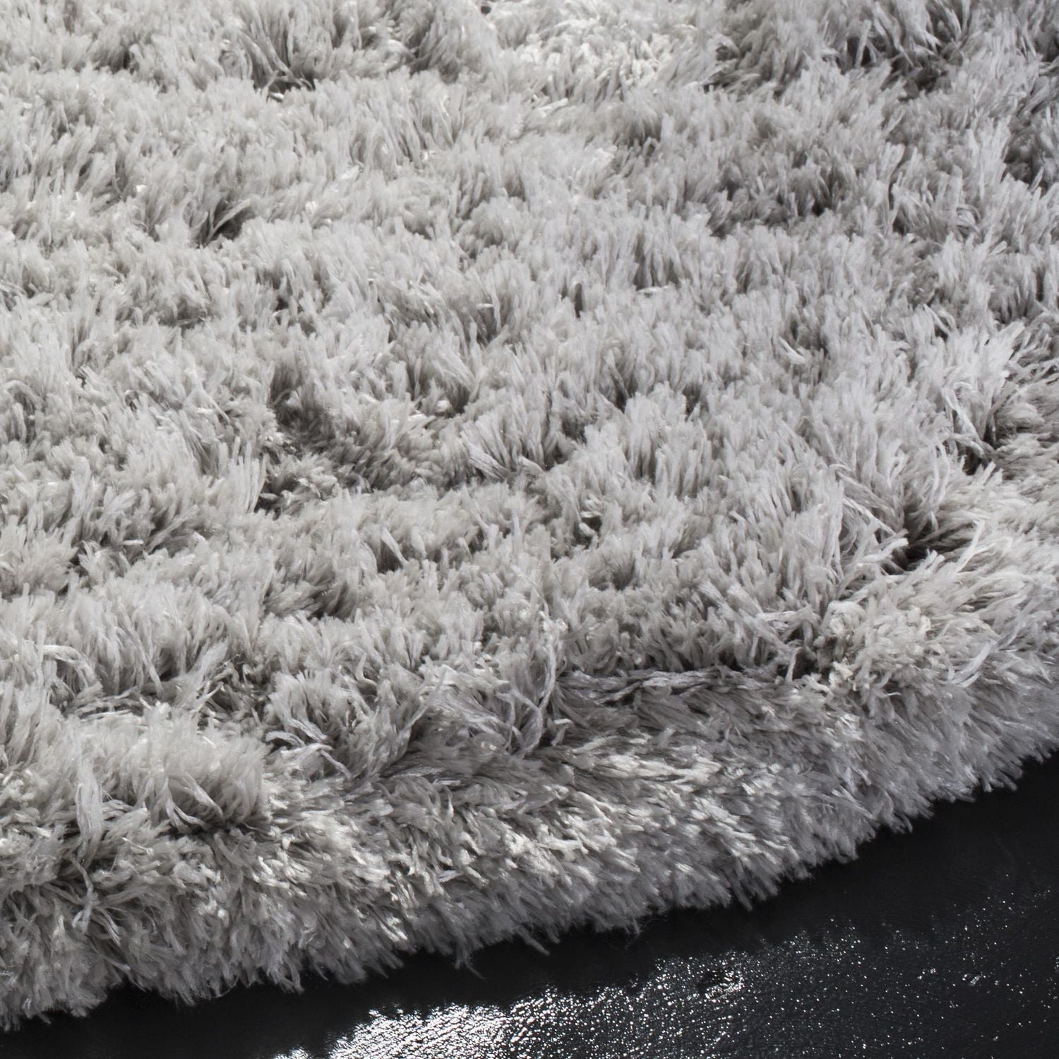 SAFAVIEH Polar Abbot Solid Extreme Plush Shag Area Rug