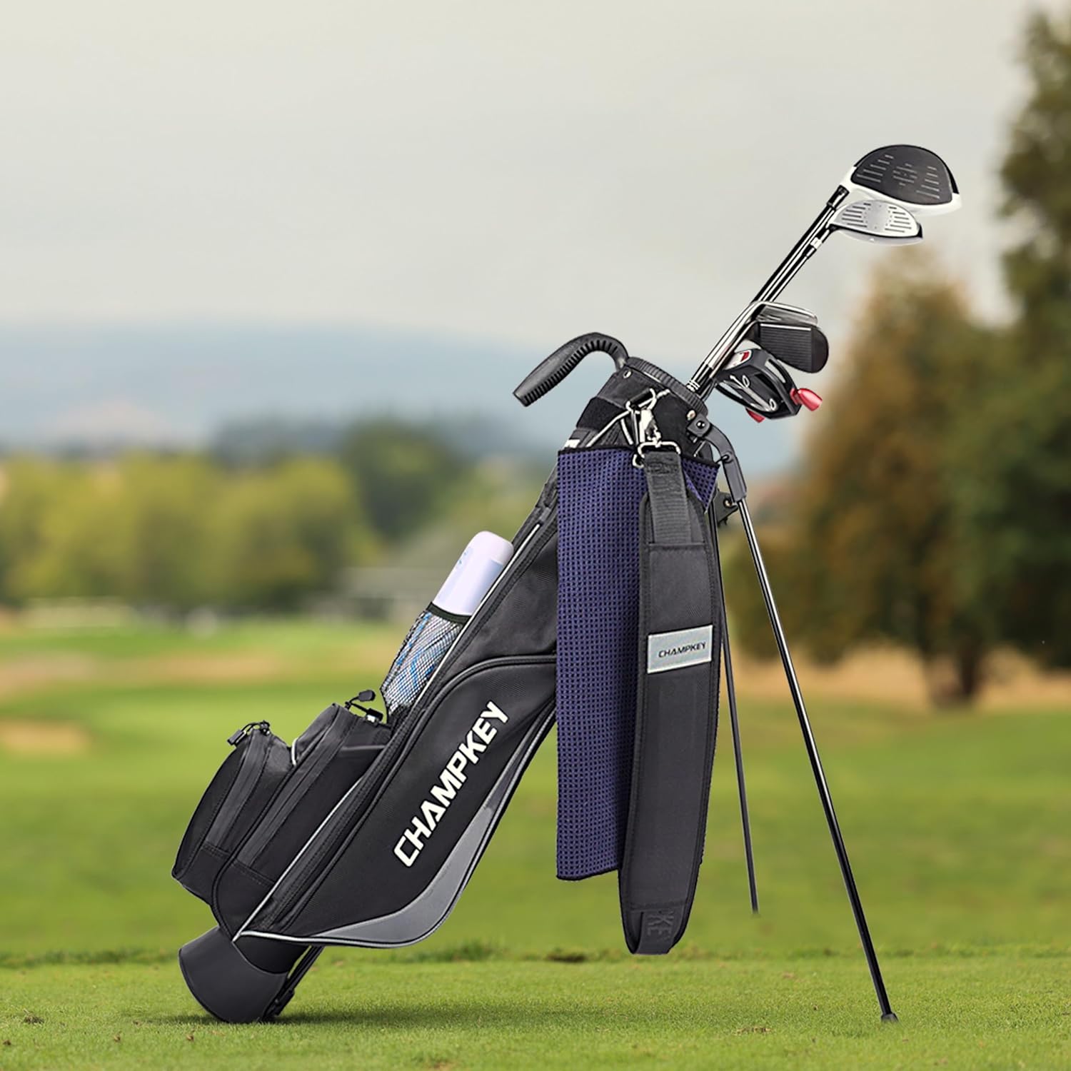 Premium Sunday Bag with Stand and Strap - Professional Pitch and Putt Lightweight Golf Bag for The Driving Range, Par 3 and Executive Courses (Black)