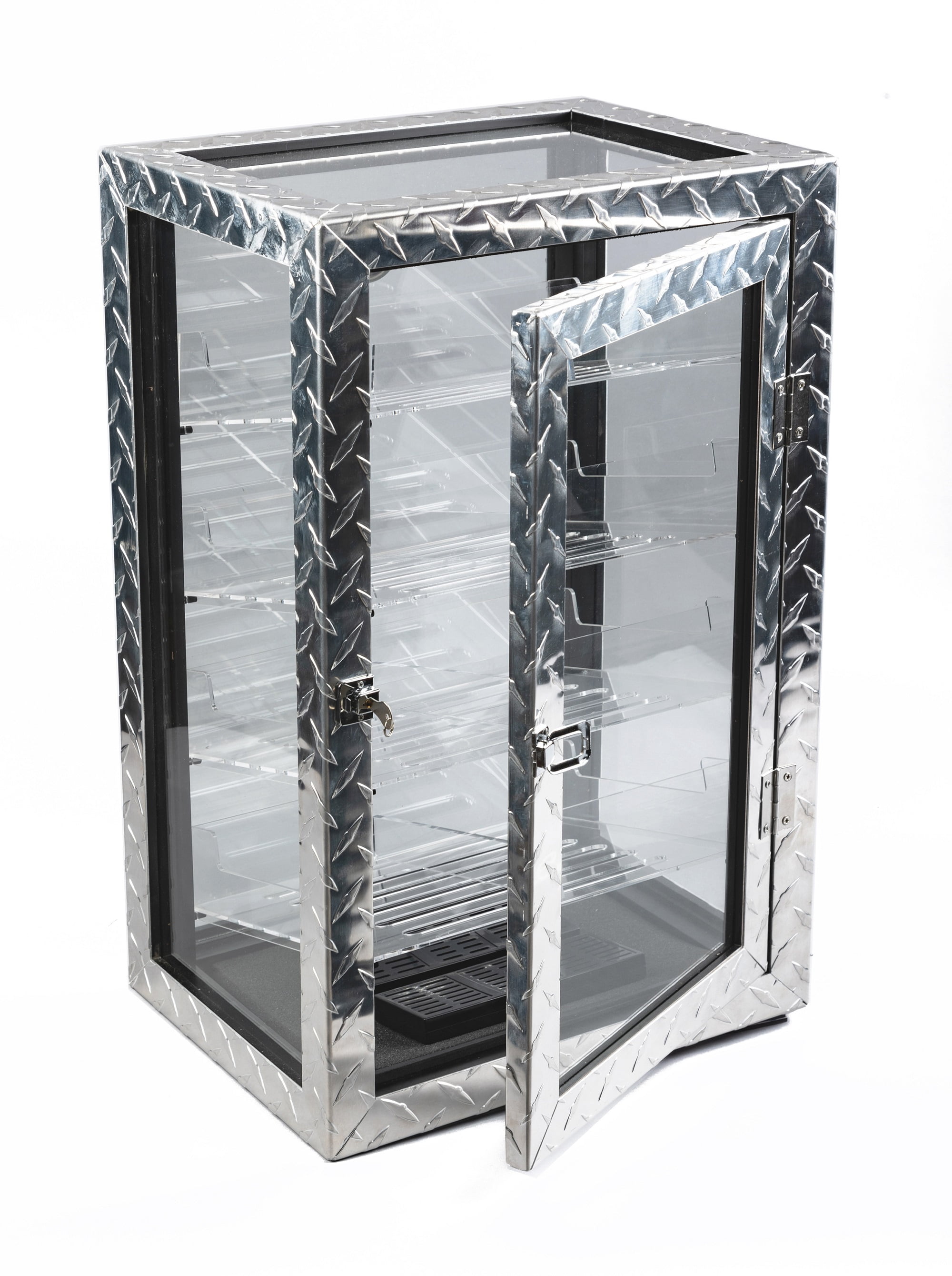 Prestige Import Group - The Diamond Plate & Glass Sides Countertop Display Humidor - Capacity: 250 - Color: Polished Metal & Glass