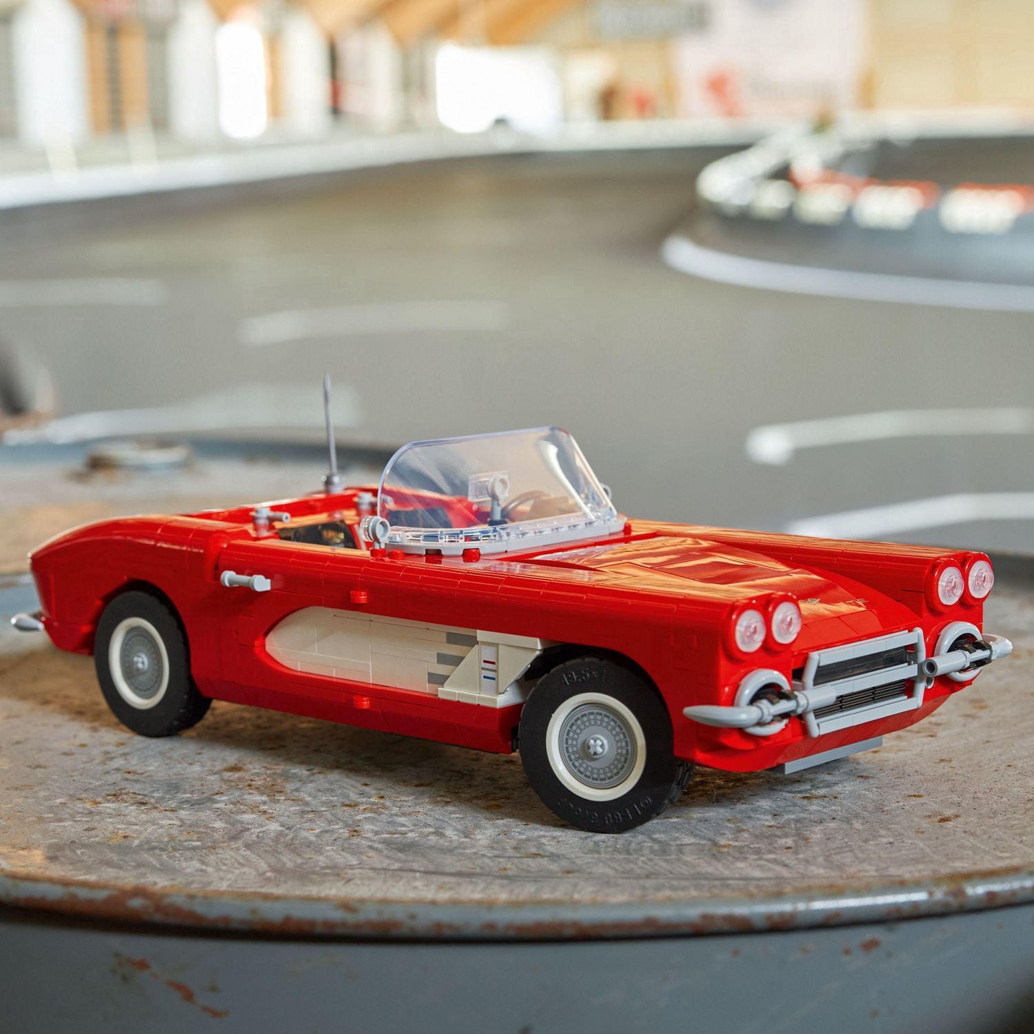 LEGO Icons La Corvette 10321 Ensemble de construction (1210 pièces)