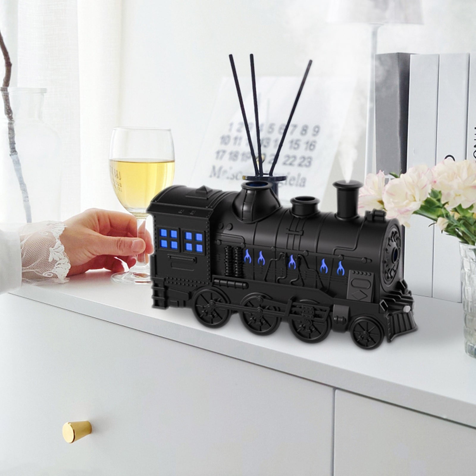 Train Diffuser, 300ml Essential Oil Diffuser with Remote Control,Ultrasonic Aromatherapy Fragrant Oil Humidifier with 2 Light 2 Mist Mode Auto Shut-Off for Home Office Hotel