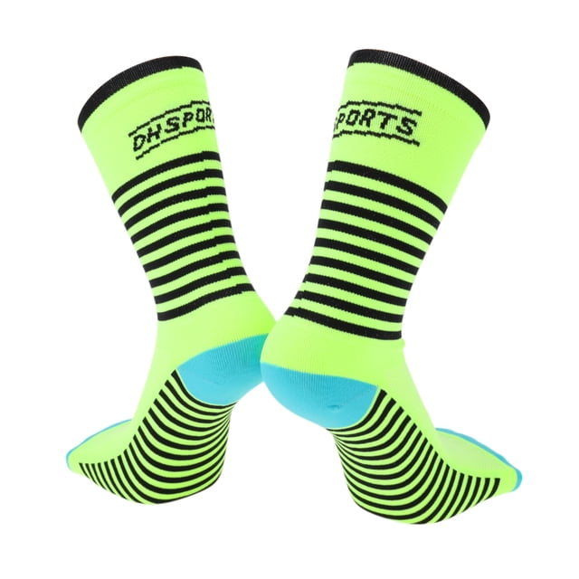 Calcetines de ciclismo Unique Bargains, transpirables, absorbentes de sudor, desodorantes, anti-fricción, negros y verdes, tamaño L.