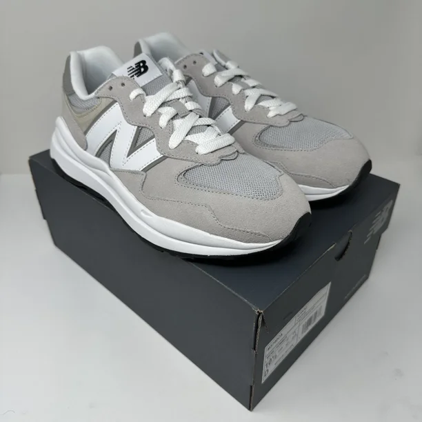 New Balance 57/40 Mens Size 10.5 D White Light Gray Day Running Walking Shoes