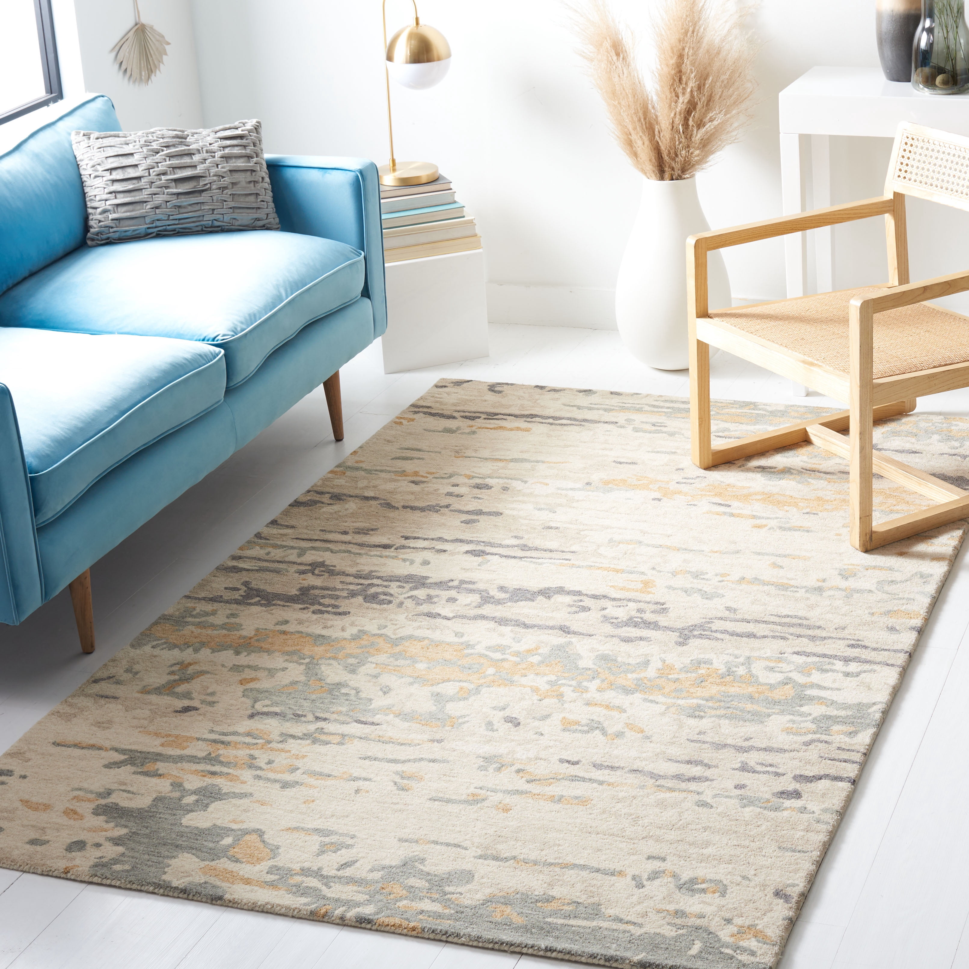 SAFAVIEH Soho Lue Abstract Area Rug, Beige/Grey, 5' x 8'
