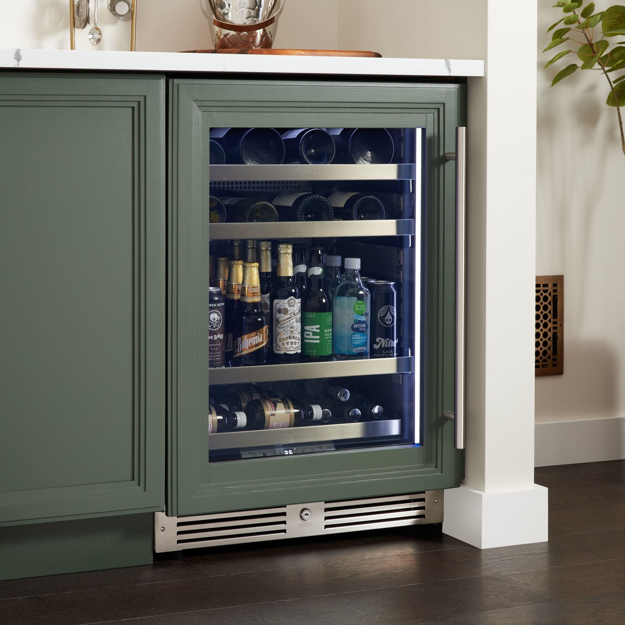 Landmark L3124ui1mglh 24" Wide 16 Bottle And 70 Can Capacity Beverage Cooler - Panel Ready