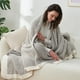 thumbnail image 3 of Manta Amélie Home con forma de gofre de chenilla reversible, 130 x 150 cm, 3 of 9