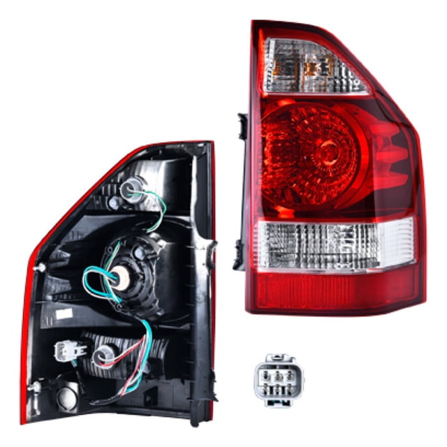 Calavera Montero 2004 A 2006 Mitsubishi Der DEPO .