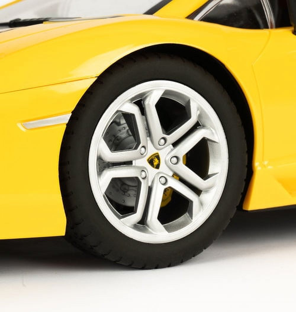 1:10 Lamborghini Aventador 1:10 RTR Electric 2.4Ghz RC Car