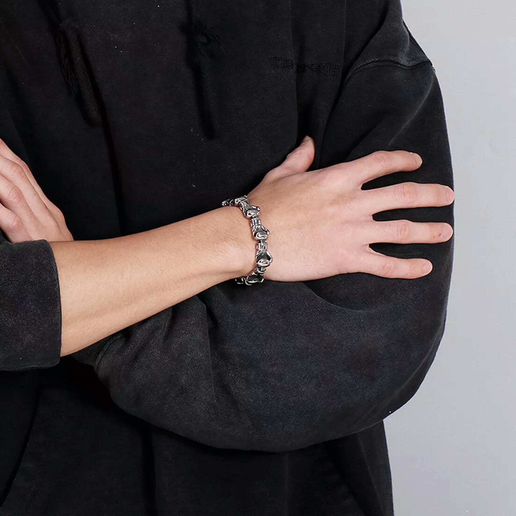 EOEMY 8.26" Punk Cool Men Silver Tone Stainless Steel Boxing Glove Link Chain Bracelet-Default
