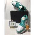 thumbnail image 2 of Ni - ke Ni - ke Air Jordan 1 Low SE New Emerald/Taxi-White Men 10 DN3705-301, 2 of 5