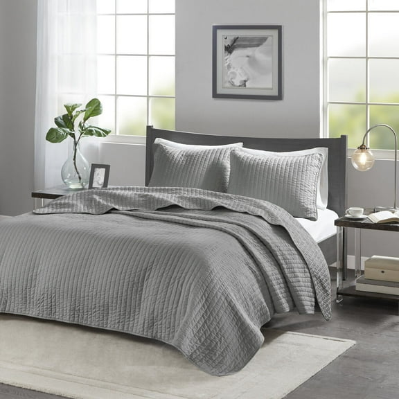3-Piece Grey Reversible Quilt Set - Full/Queen Size Cotton Blend Bedding with Antimicrobial Protection