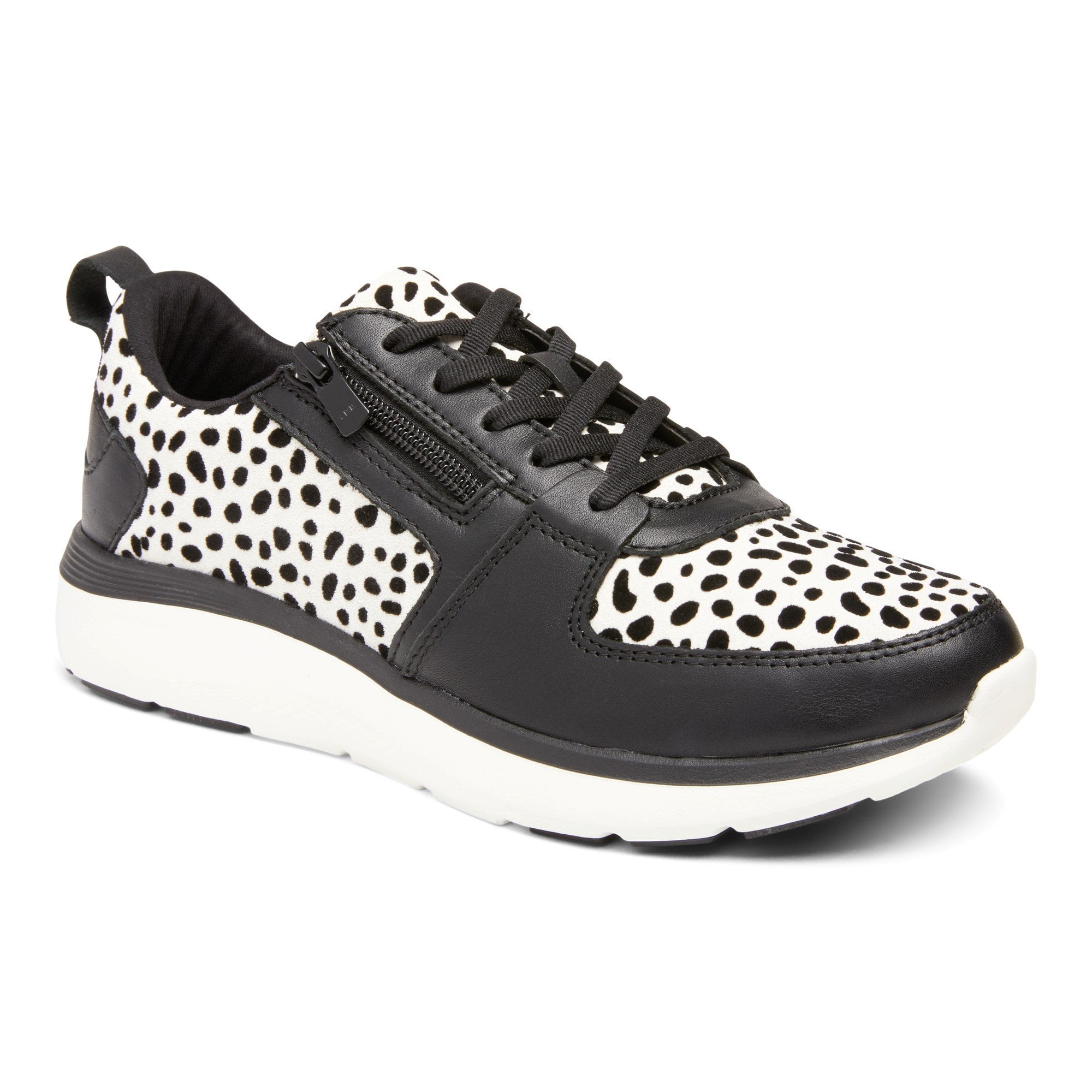 vionic sneakers near me