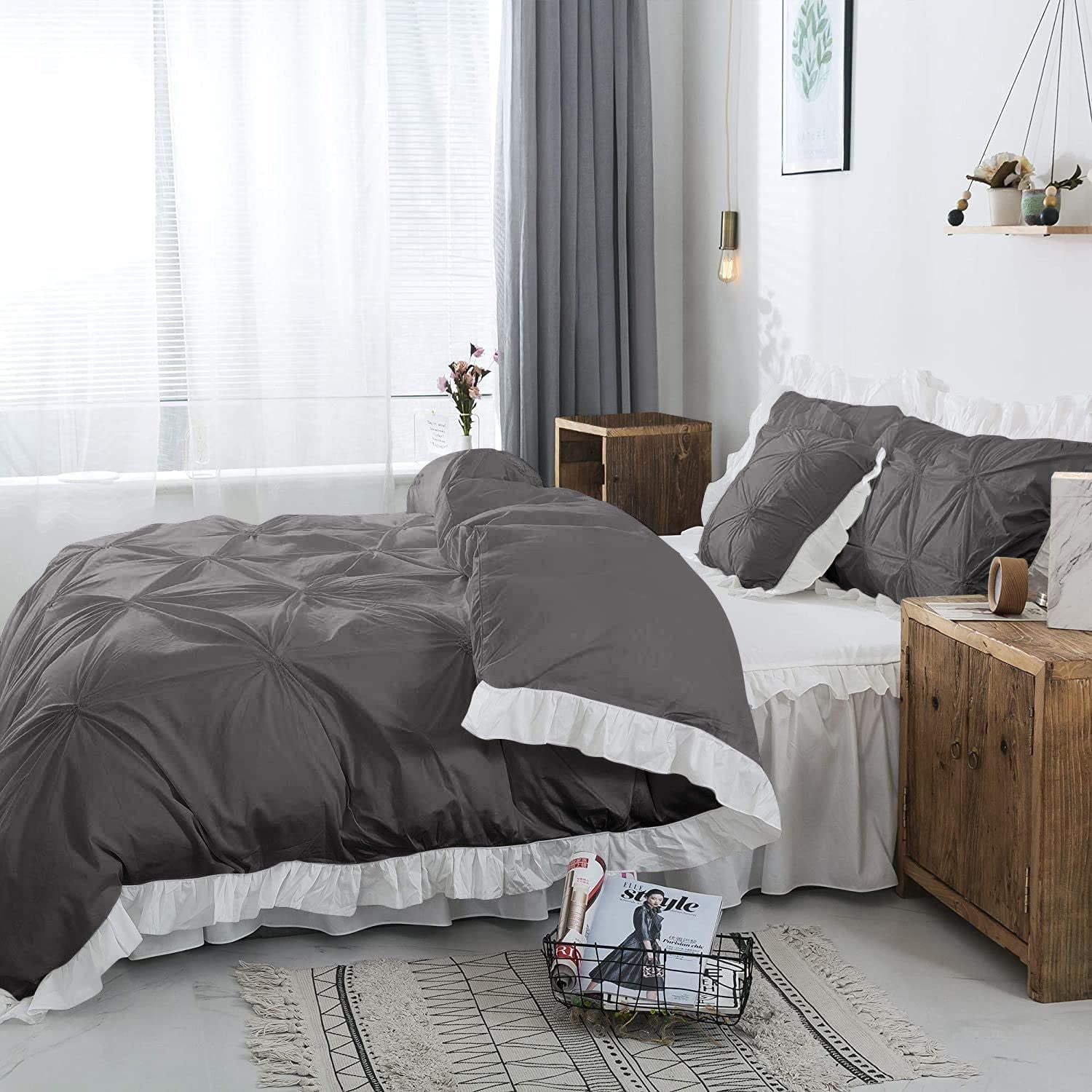 3 Piece Pinch Ruffle Duvet Cover Set, Extra Soft, Luxury,100% Egyptian Cotton, Zipper Closure and Quilts Cover Set, Cool and Breatheable Bedding Sets Dark Gray and White Solid,Full Size.