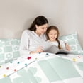 thumbnail image 5 of Homewish Vintage Flowers 3 Pieces Queen Comforter Set for Teens Boys Girls,Retro Floral Ultra Soft Bedding Sets,Geometric Plaid Grid Bedding Comforter Set,Super Cozy Room Decor,Reversible, 5 of 8