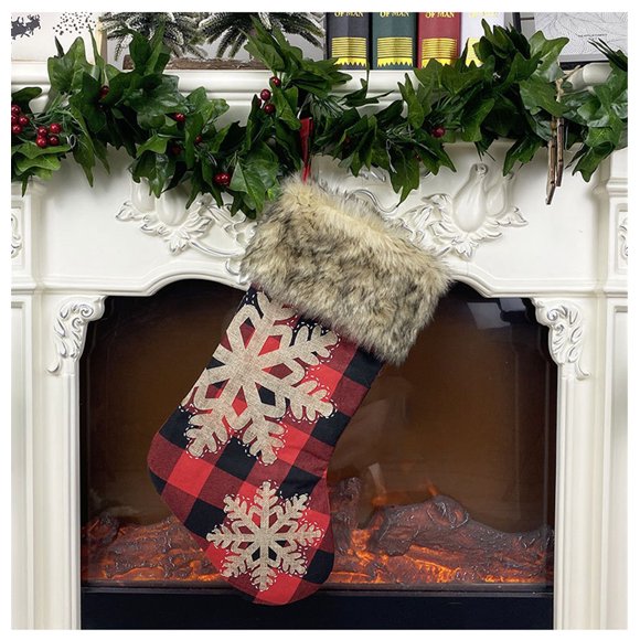 Grandes Bas de Noël Chaussettes Suspendues Père Noël Bonhomme de Neige Flocon de Neige Élan Cadeau Chaussettes en Toile de Jute Grand Carreau Poignets en Peluche Bas Cadeau de Noël Chaussettes en Lin pour Famille Fête de Vacances