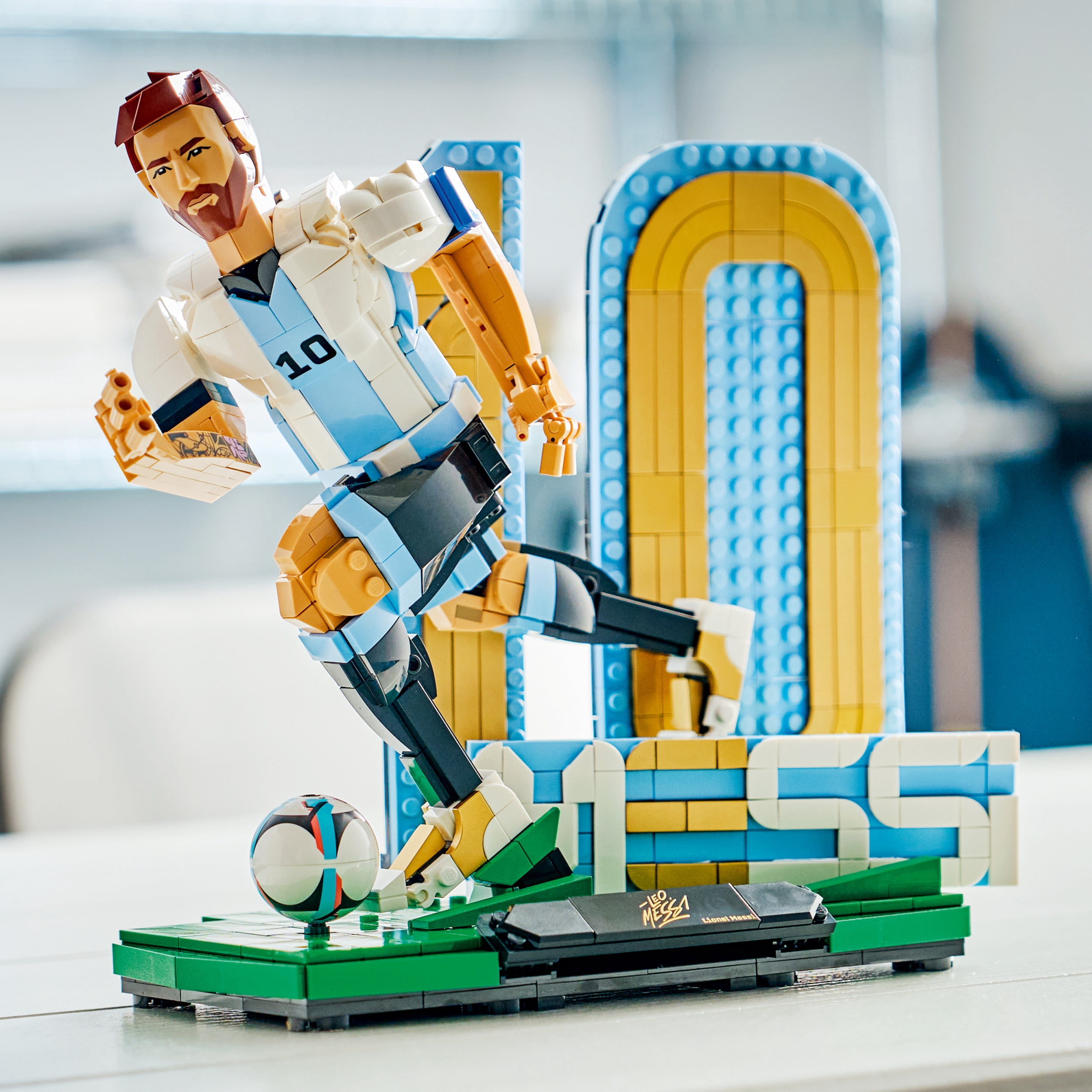 LEGO Editions Lionel Messi - La légende du soccer 43015