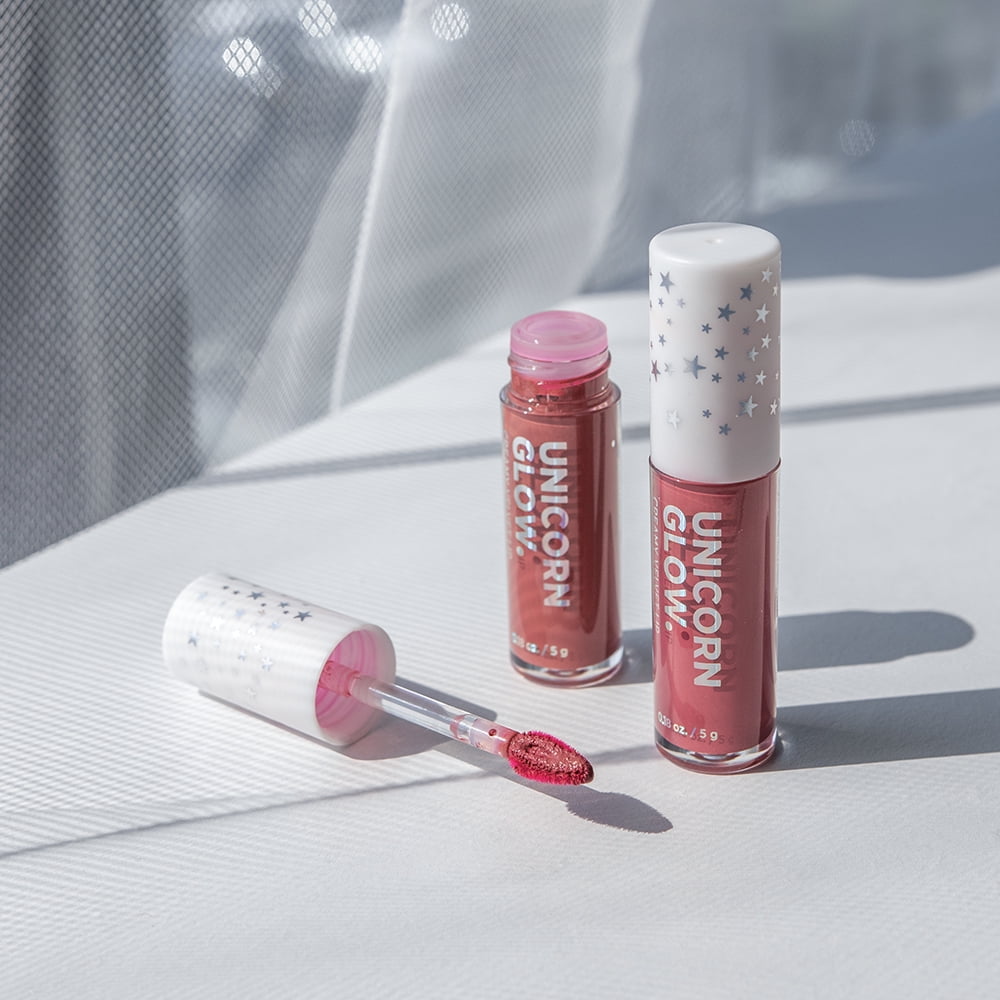 UNICORN GLOW Semi-Matte Liquid Lipstick - Matte Caramel