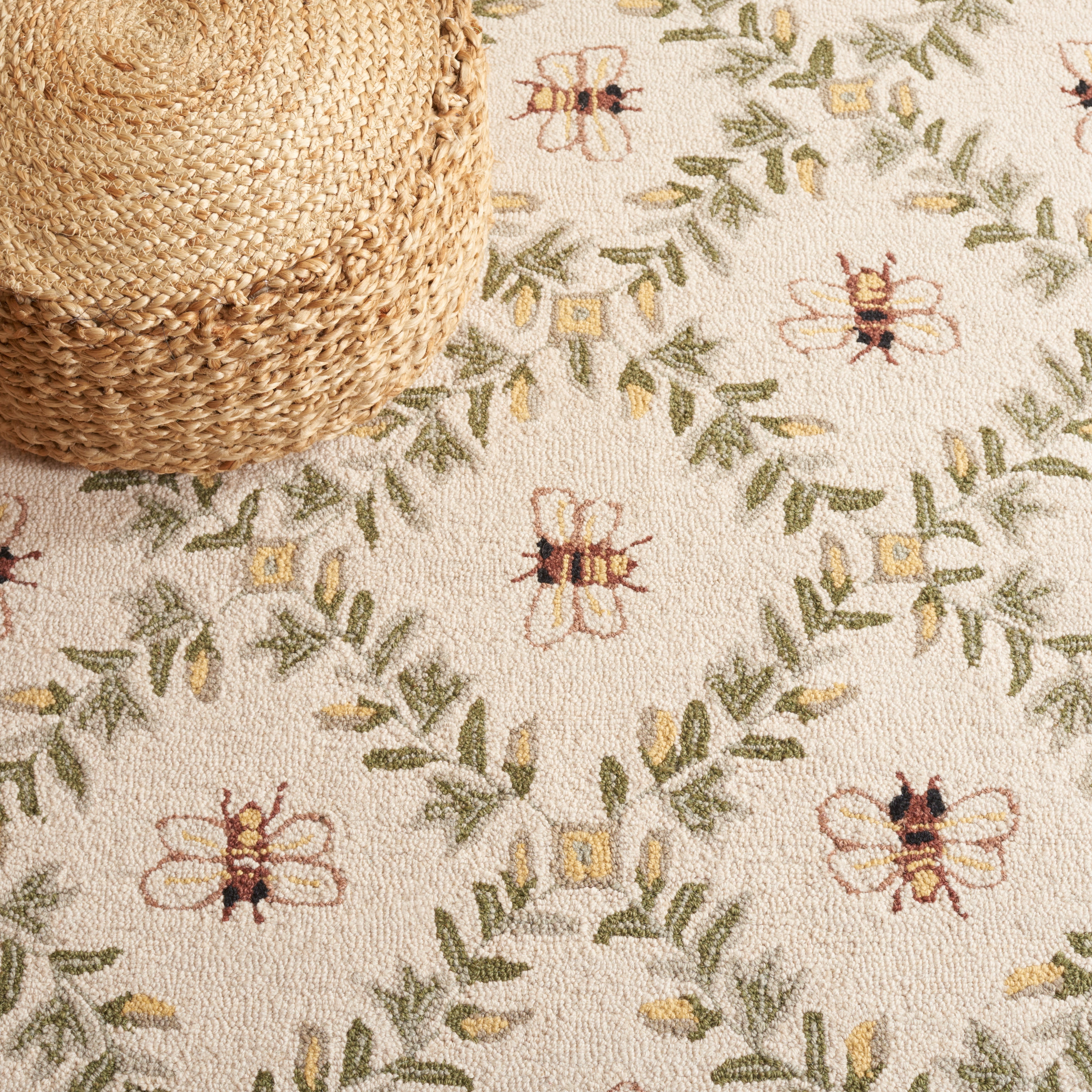 Safavieh Chelsea Lara Bordered Wool Area Rug, Ivory/Green, 2'9" x 4'9"