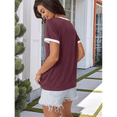 thumbnail image 2 of Camisetas de Corta con Cuello en V para Mujer, Color Vino Tinto M, 2 of 6