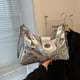 thumbnail image 5 of Bolso Hombro para Mujer Con Correa Ajustable Piel Sintética, 5 of 9
