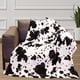 thumbnail image 1 of Manta SEEGU de forro polar negro con estampado de vaca, franela, 100 x 125 cm, 1 of 6