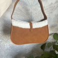thumbnail image 4 of Bolso para las axilas, bolso de hombro ligero de lujo de alta gama, nuevo nicho, bolso baguette de mano versátil con textura extranjera, 4 of 5