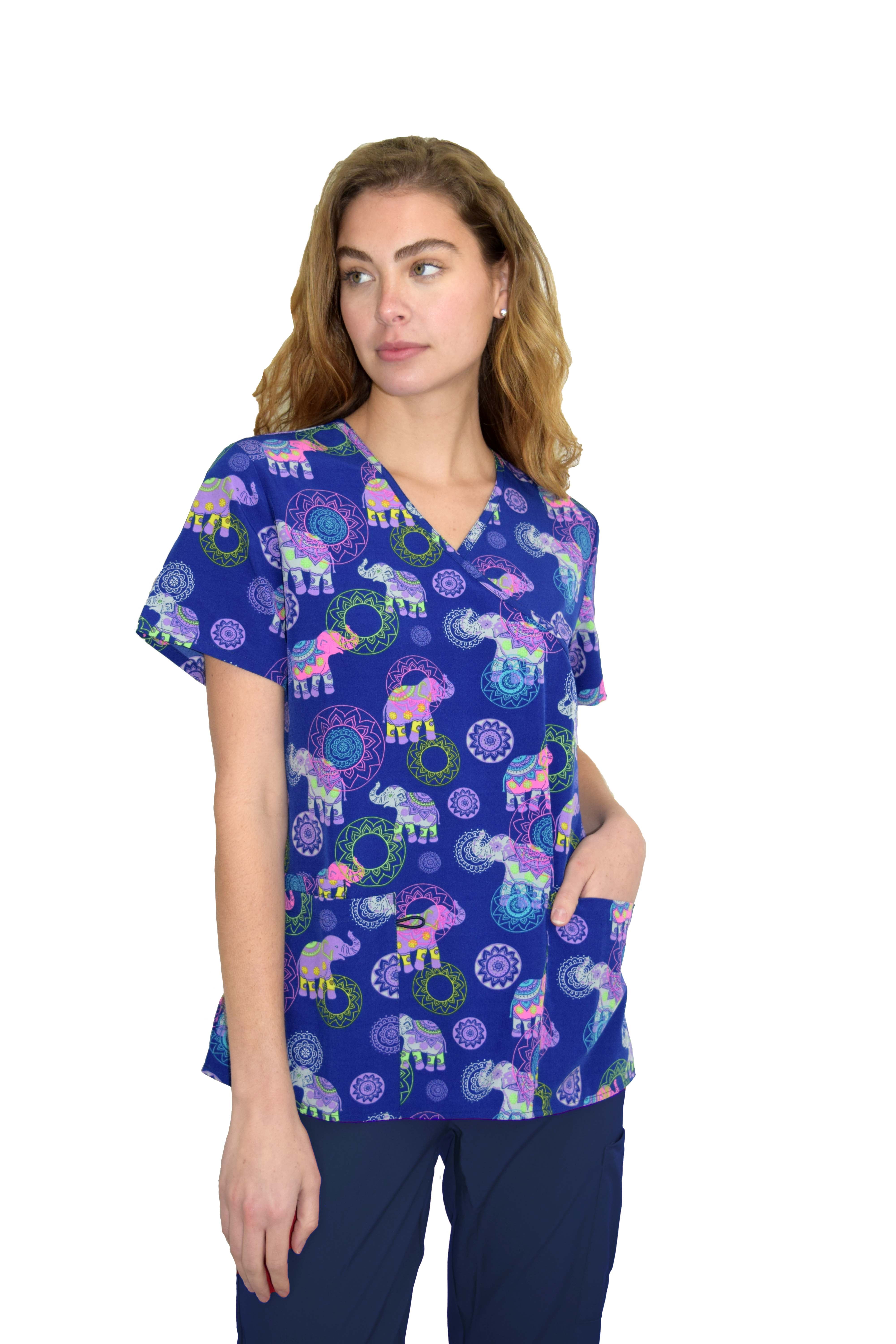 Cute Scrubs Uniforms for Women Uniform Ideal for Nurse Dog Cat Printed Medical Healthcare and Beauty Tunics Tops Animal Uniform Doctor Shirts 