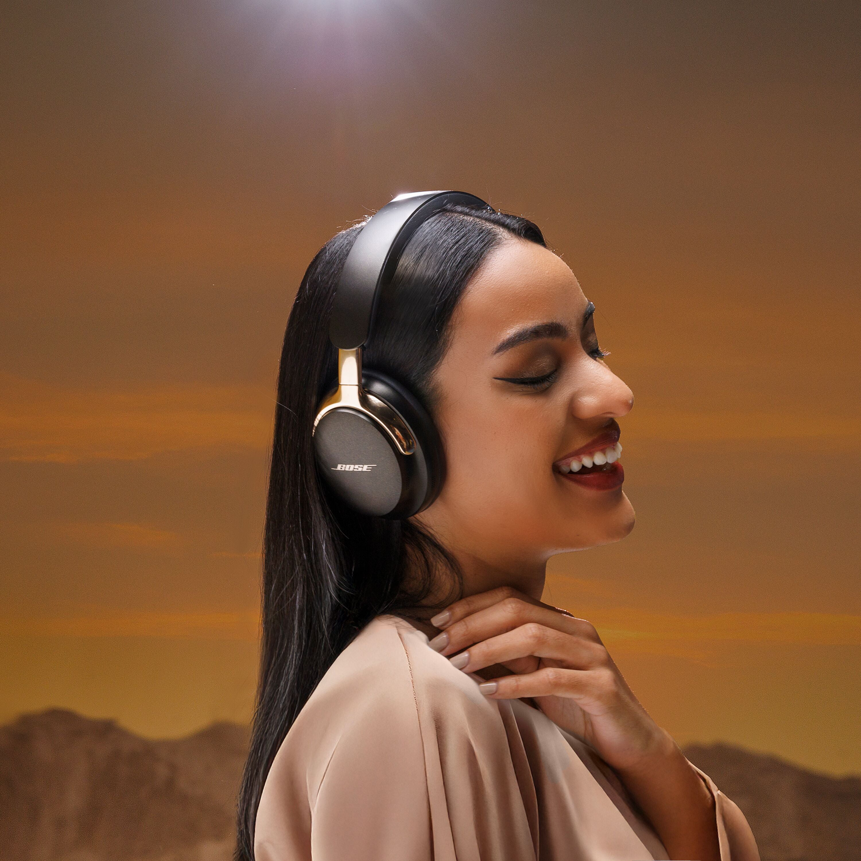 Bose QuietComfort Ultra Headphones II, Bluetooth Over Ear Noise Cancelling Headphones, Desert Gold