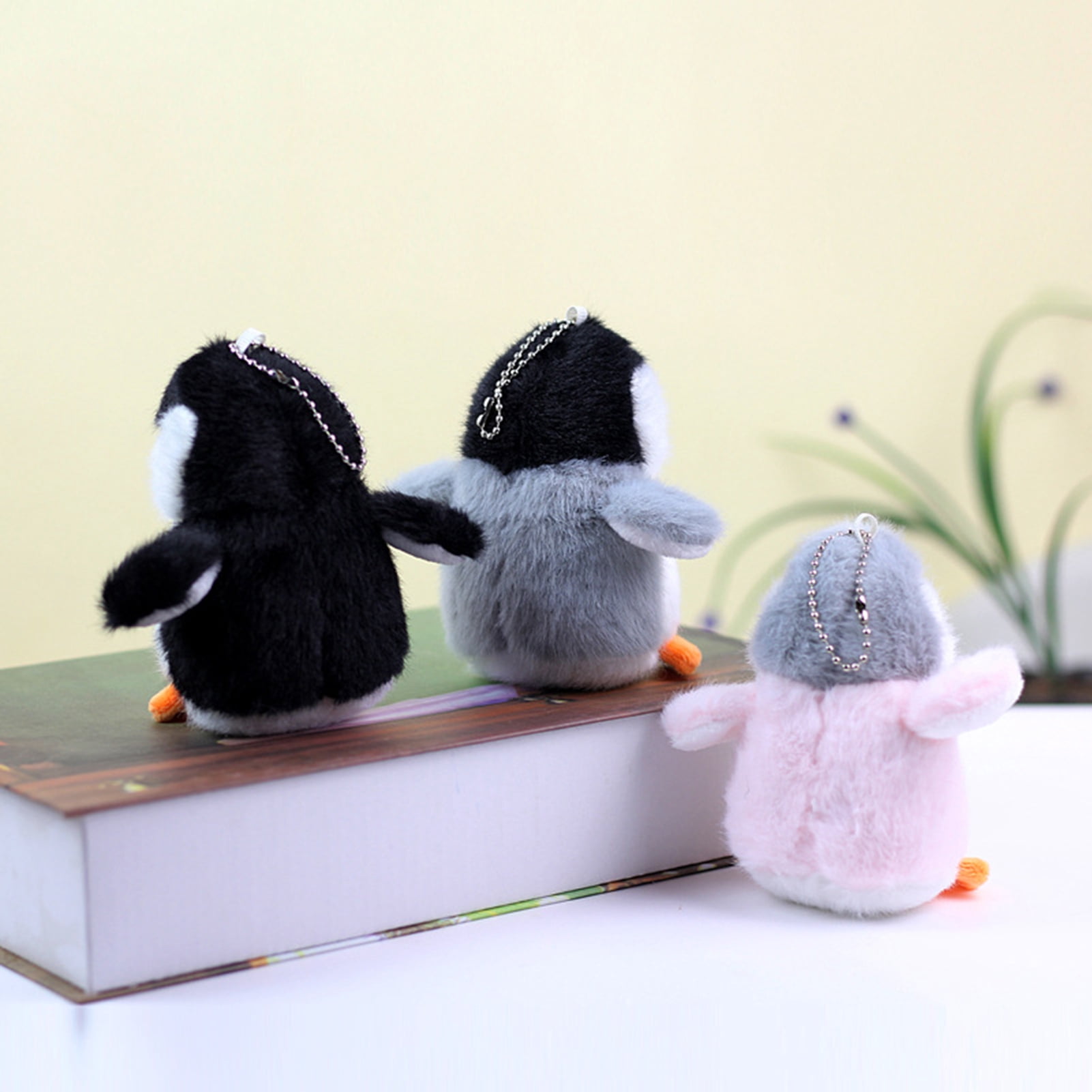VICKYPOP Cute Penguin Plush Keychain - Soft Backpack Pendant Charm Gift For Kids & Friends
