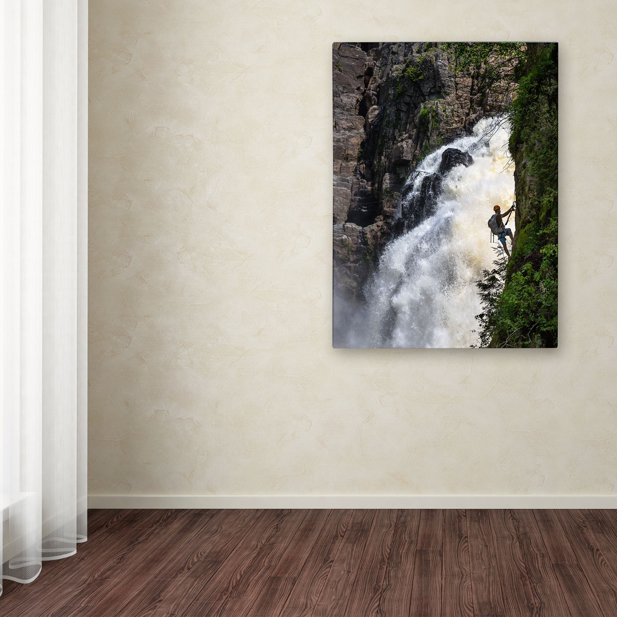 Wioletta 'Climbing' Canvas Art