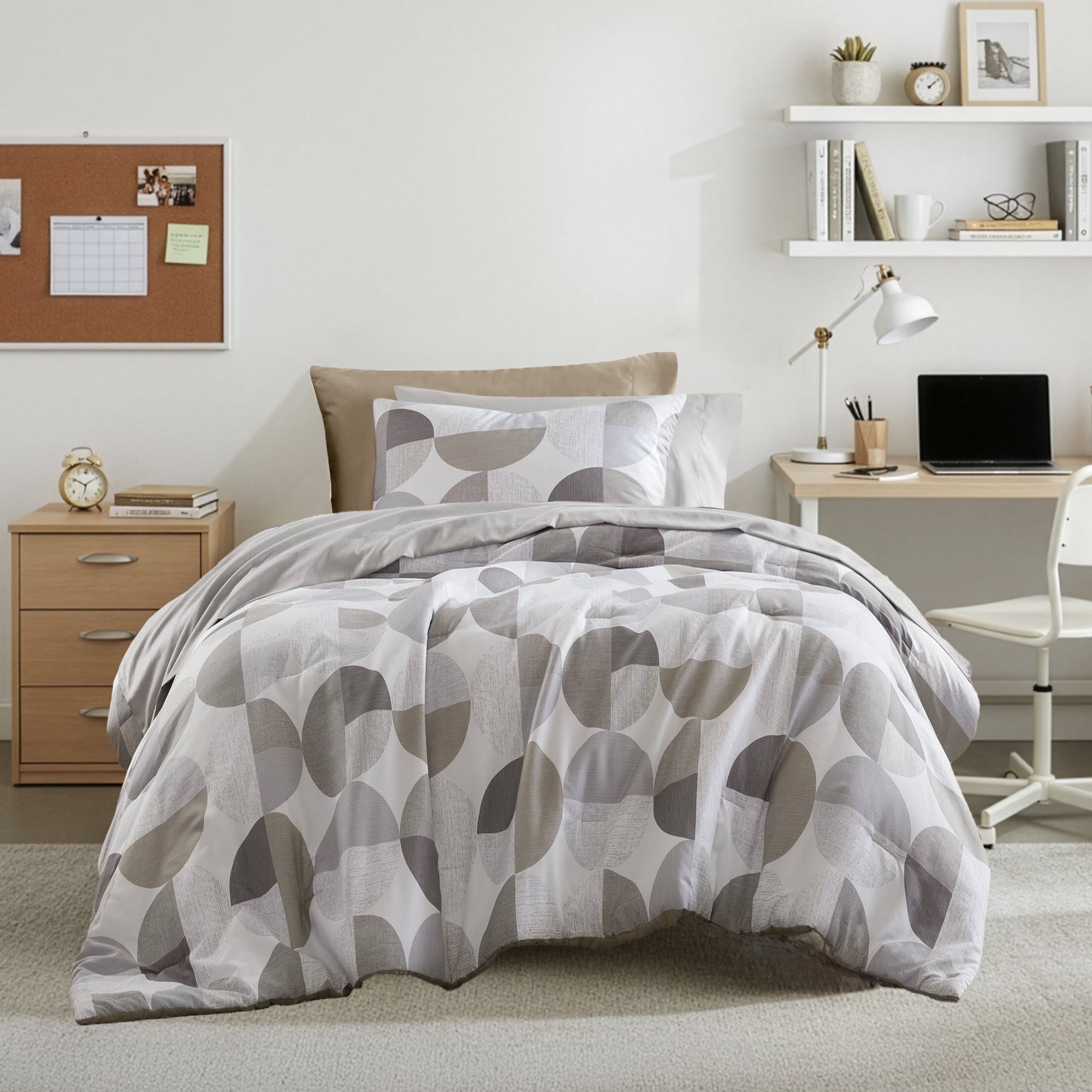 Regency Heights Twin/Twin XL Size Comforter Set, Tan/Gray Bedding Set for All Seasons, 2-Piece Round Geometric Print Bedding Comforter Set