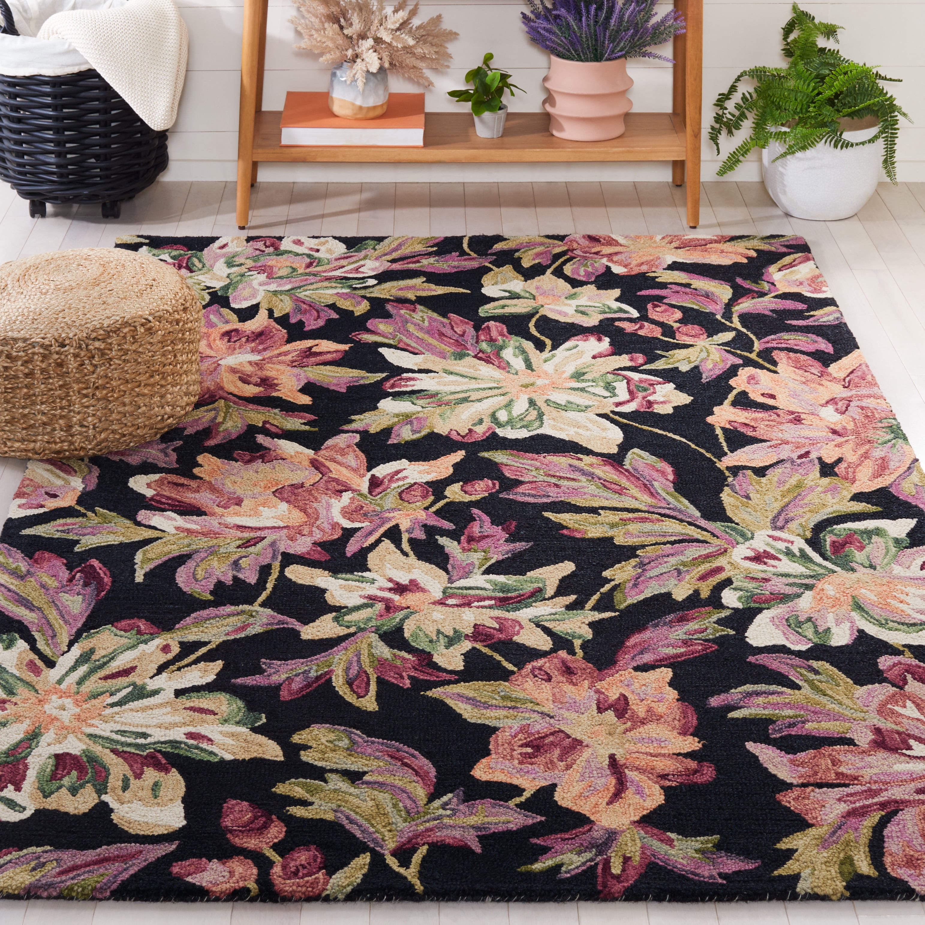 SAFAVIEH Blossom Fisher Floral Area Rug, Black/Plum, 4' x 6'