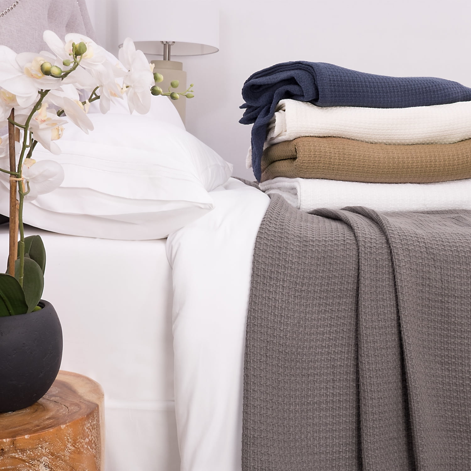 Grand Hotel Houndstooth Stitch 100% Cotton Woven Blanket