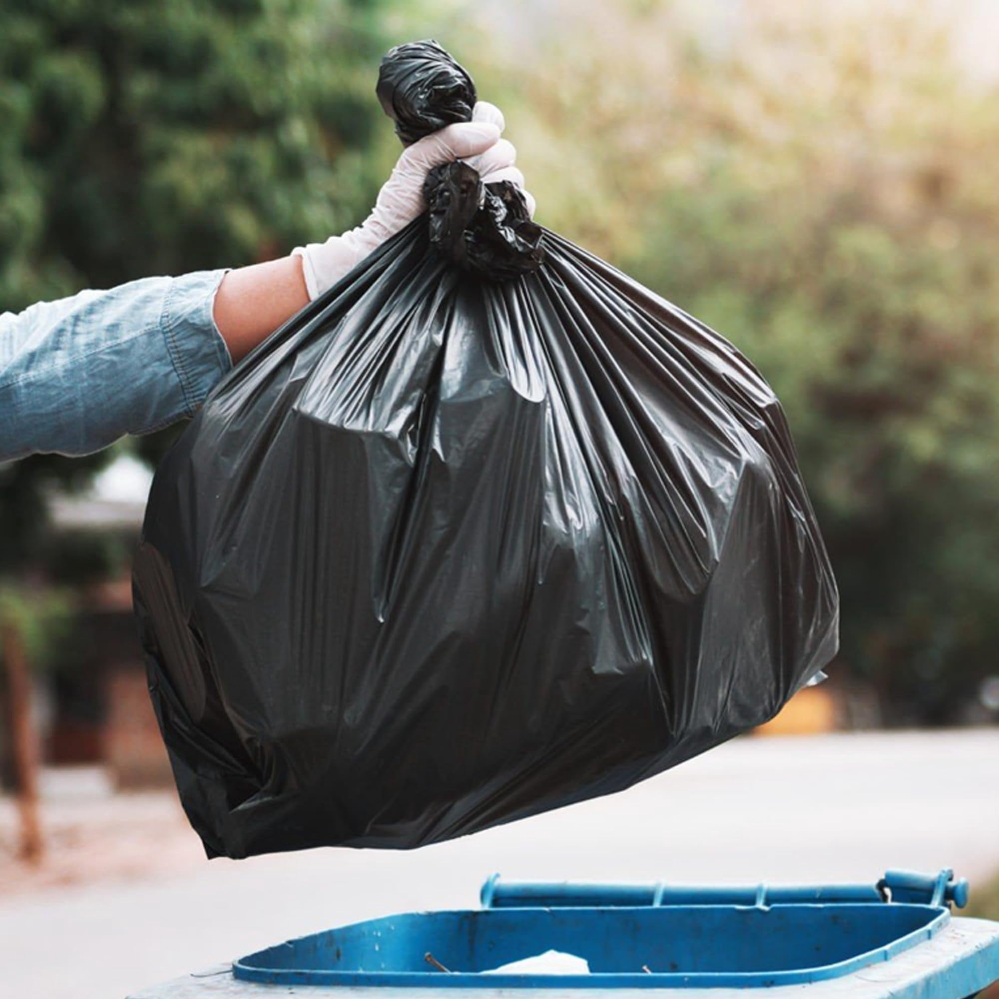 Black Outdoor Trash Bags, 1.5 Mil Leakproof Can Liners, 100 Count, 60 Gallon, 38 x 58 in