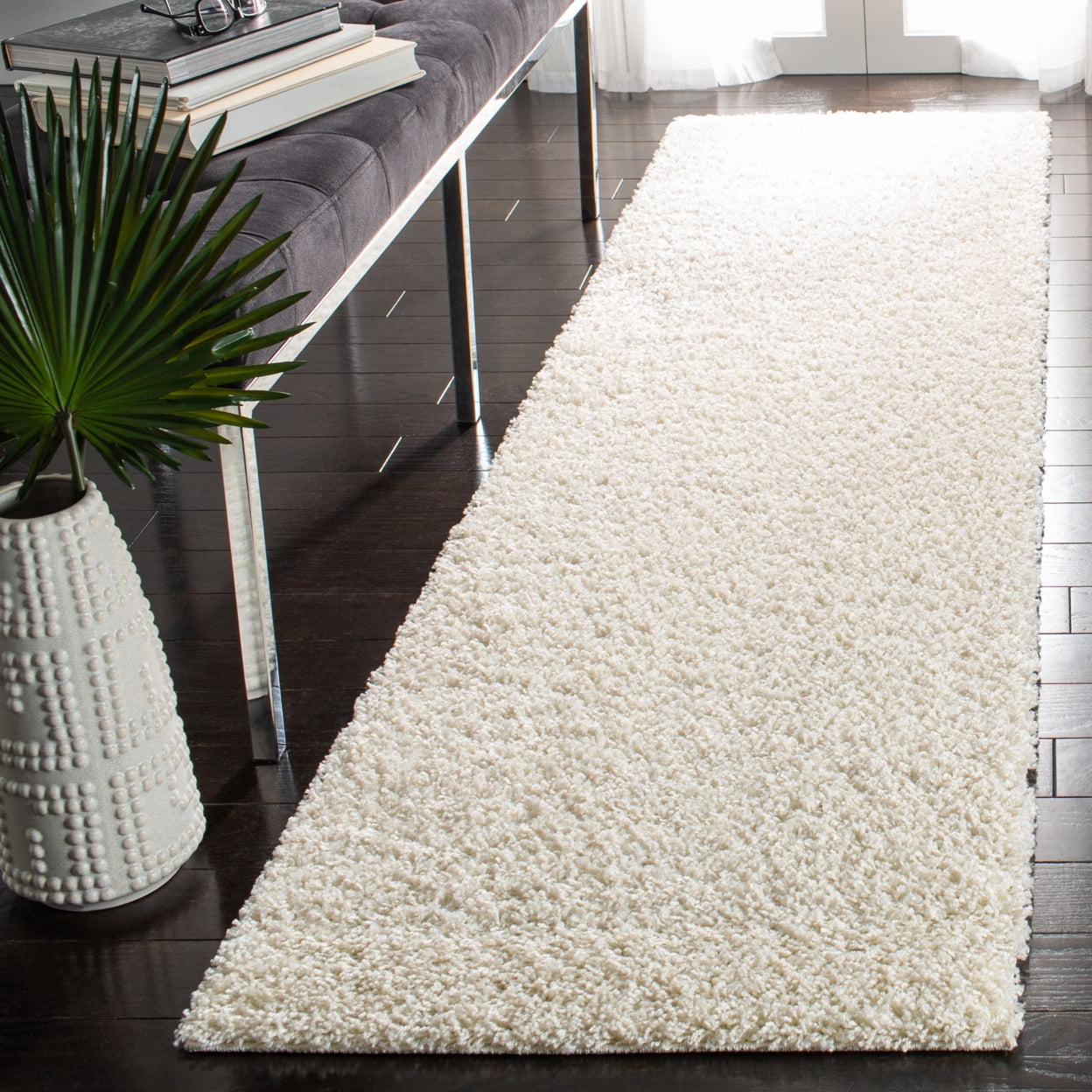 SAFAVIEH Primo Mason Solid Plush Shag Area Rug, Ivory, 4' x 6'
