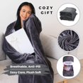 thumbnail image 3 of Manta portátil Super Blanky gris oscuro para mujeres y hombres, 3 of 8