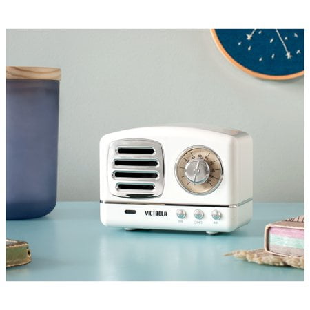 Victrola Portable AM/FM Radios, White, LILYVS170