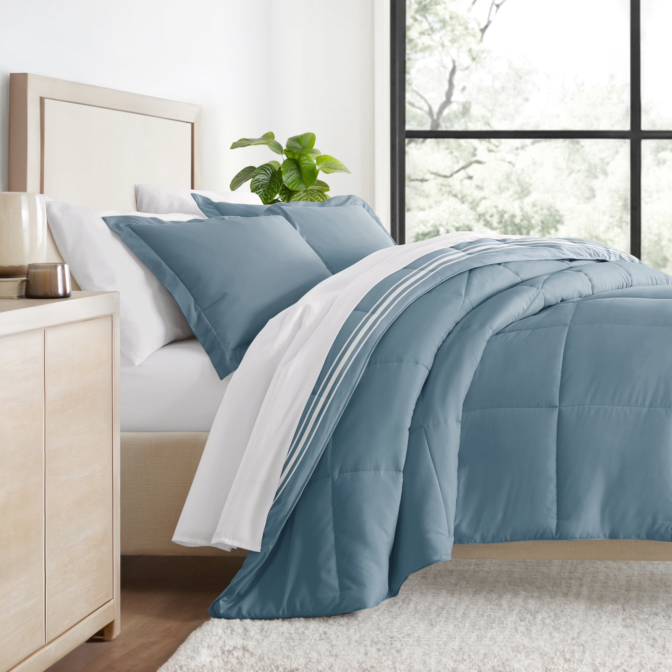 All Season Ultra Soft Comforter Set Lightweight Bedding in Soft Stripe for Full/Queen Size by Comfort Canopy