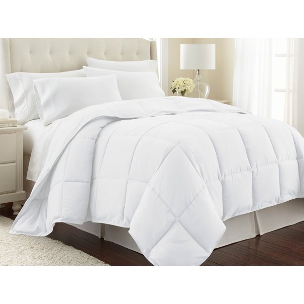 All Seasons Lightweight Down Alternative Comforter with Corner Tabs by Southshore Fine Linens