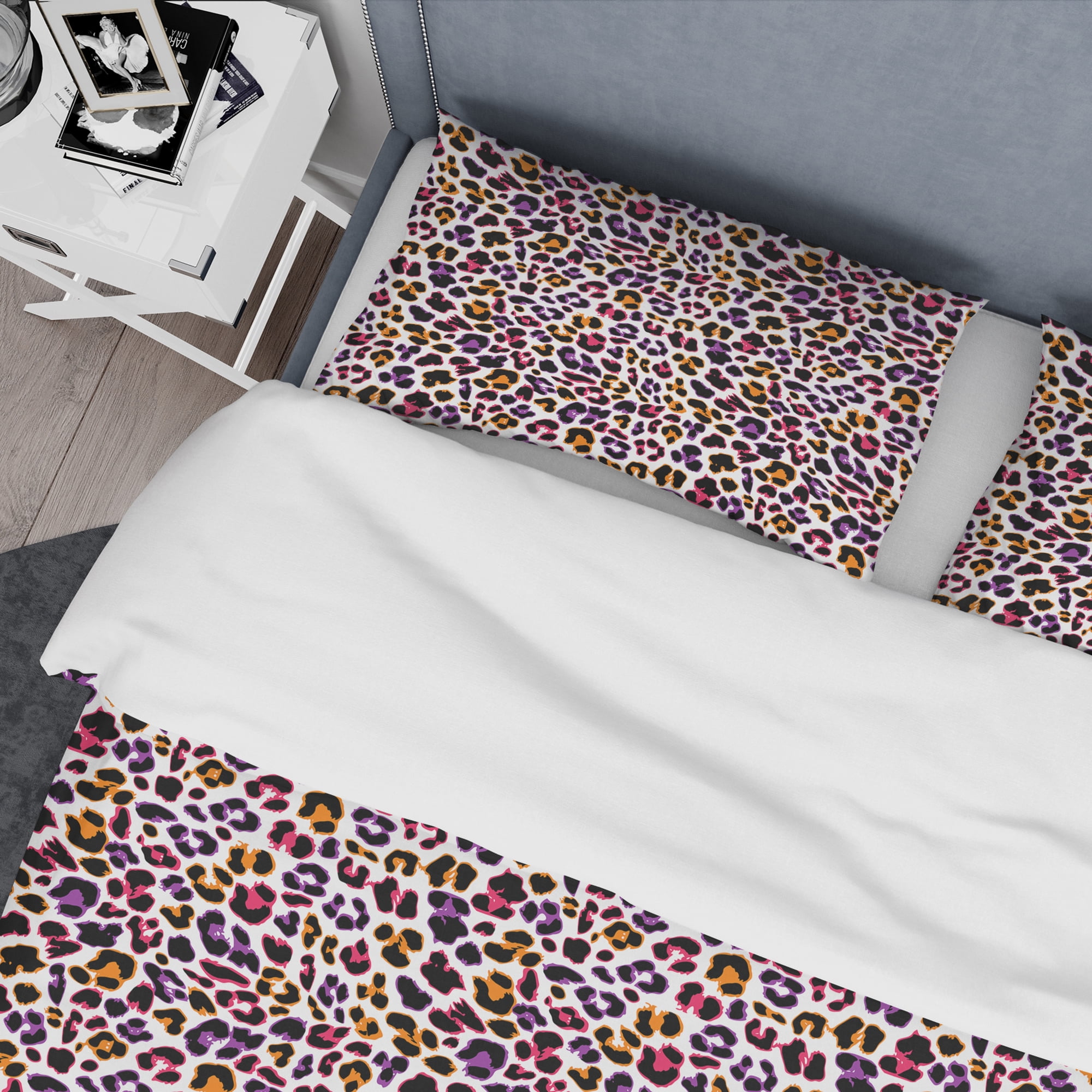 Designart 'Leopard Fur Safari VII' Mid-Century Modern Duvet Cover Set