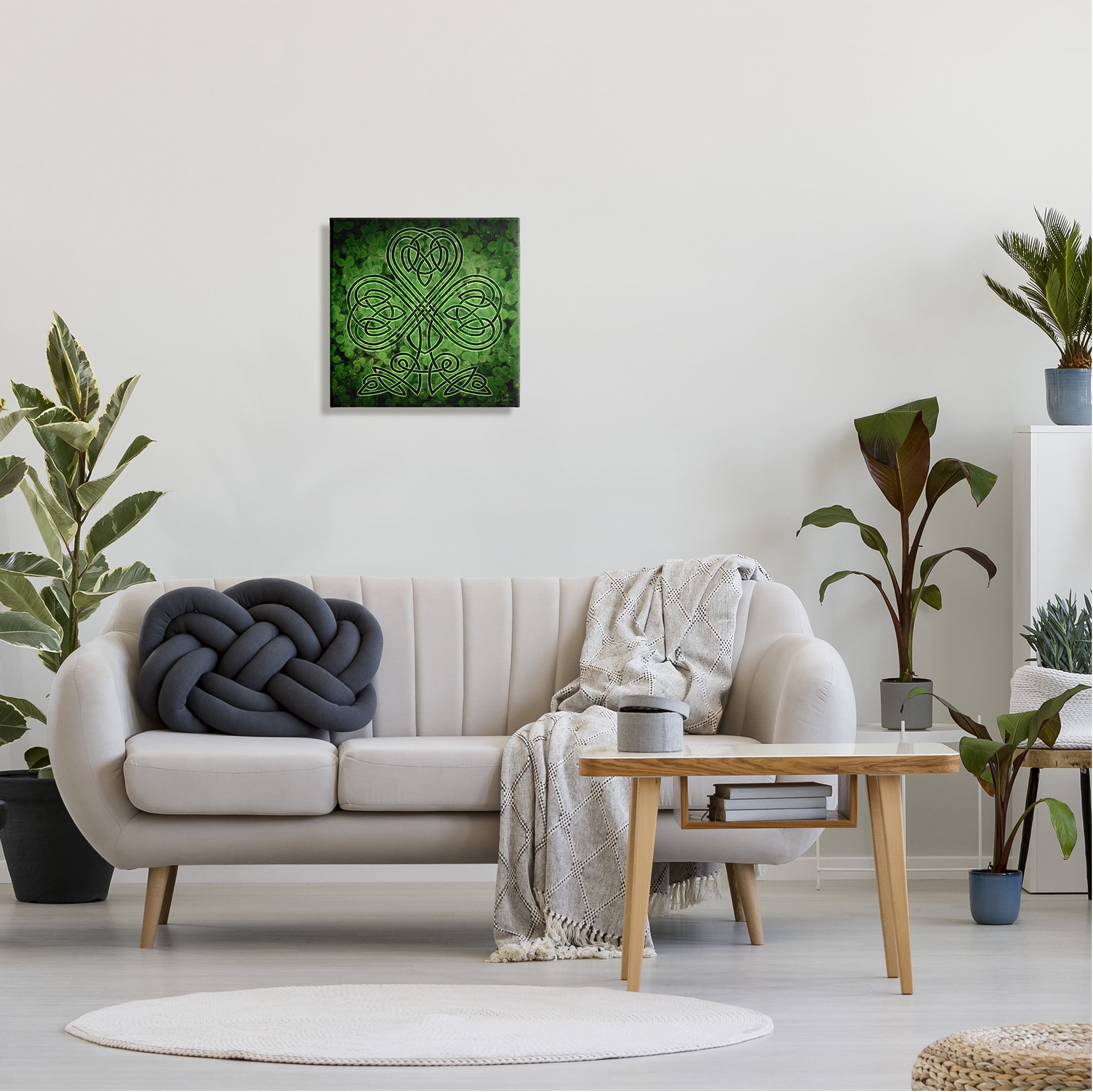 Stupell Industries Green Celtic Shamrock Knot Abstract Painting Gallery Wrapped Canvas Art Print Wall Art, 17 x 17