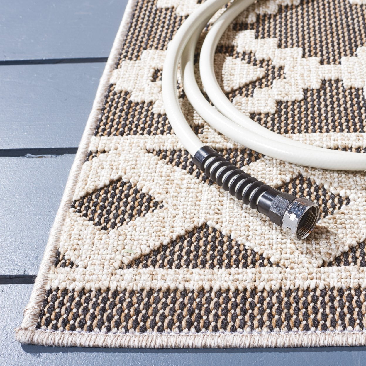 SAFAVIEH Global Paylynn Diamond Indoor/Outdoor Area Rug, Beige/Dark Beig, 9' x 12'