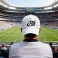 thumbnail image 4 of Gorra de béisbol de fútbol 2026 con gráfico de pelota de fútbol flamejante, gorra snapback ajustable para aficionados masculinos, gorra Twill Dad para los Juegos Mundiales de Fútbol y Ropa de Exterior, 4 of 5