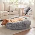 thumbnail image 4 of Cama para perro BedStill 91 cm tipo donut calmante, grande, gris oscuro, 4 of 7