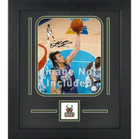 NBA - Milwaukee Bucks 8x10 Vertical Setup Frame with Team Logo